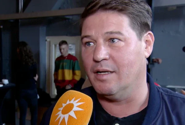 Volgers bezorgd om foto Martijn Krabbé: ”Hij is niet meer te herkennen”