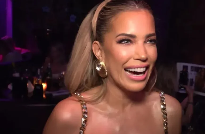 OPHEF OVER KERSTFOTO SYLVIE MEIS: “DIT IS TOCH GEEN PASSENDE POSE”