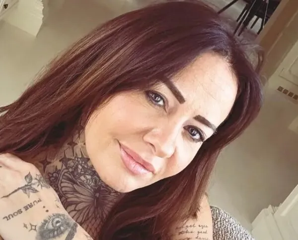 Na Nicol Kremers zorgt Wendy van Hout nu voor opschudding met pikante foto’s (BEELDEN)