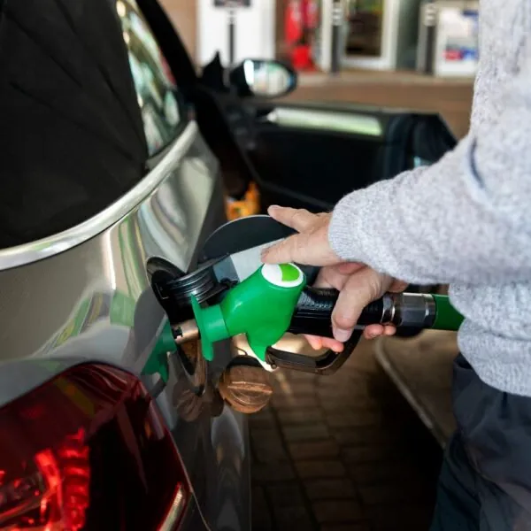 Tanken wordt duurder: weinig uitzicht op prijsdaling in 2025