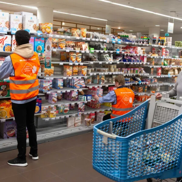 Veel Nederlanders ziek na bezoek aan Albert Heijn 😱