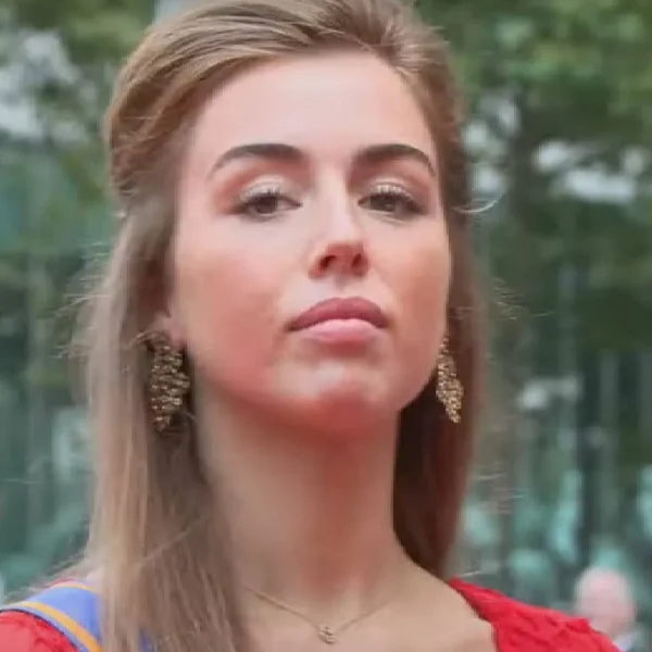 Prinses Alexia gaat stiekem compleet los in discotheek: ´Een echte party prinses!´