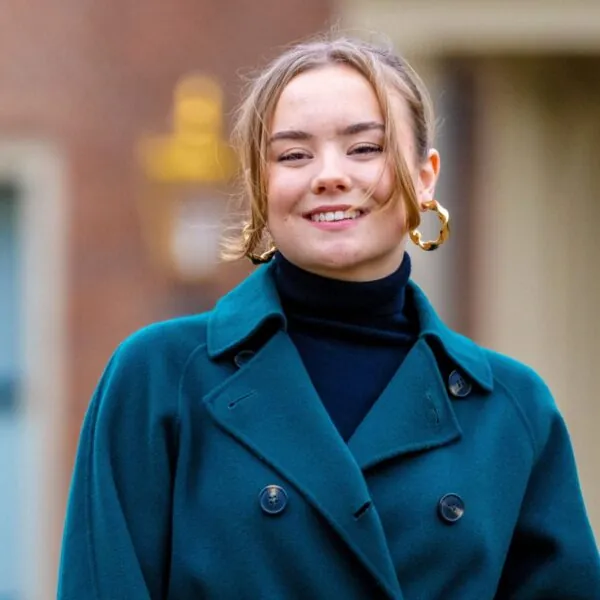 Prinses Ariane onder vuur: “Belachelijk dure oorbellen zijn aanstootgevend!”