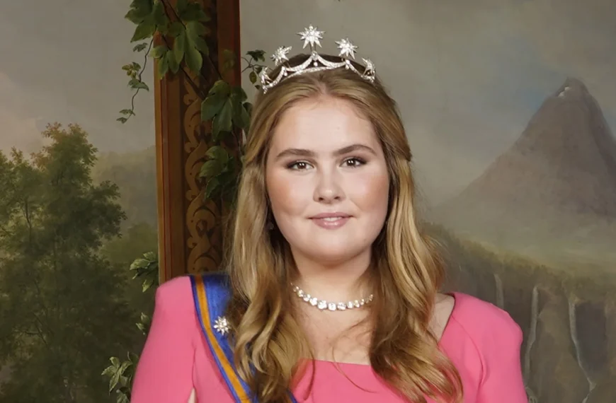 😱 Amalia onder vuur: fans teleurgesteld over haar keuze voor het geld