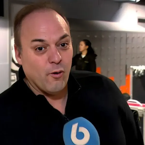 Frans Bauer deelt harde kritiek op collega BN’er: ‘Ze is echt niet slim!’