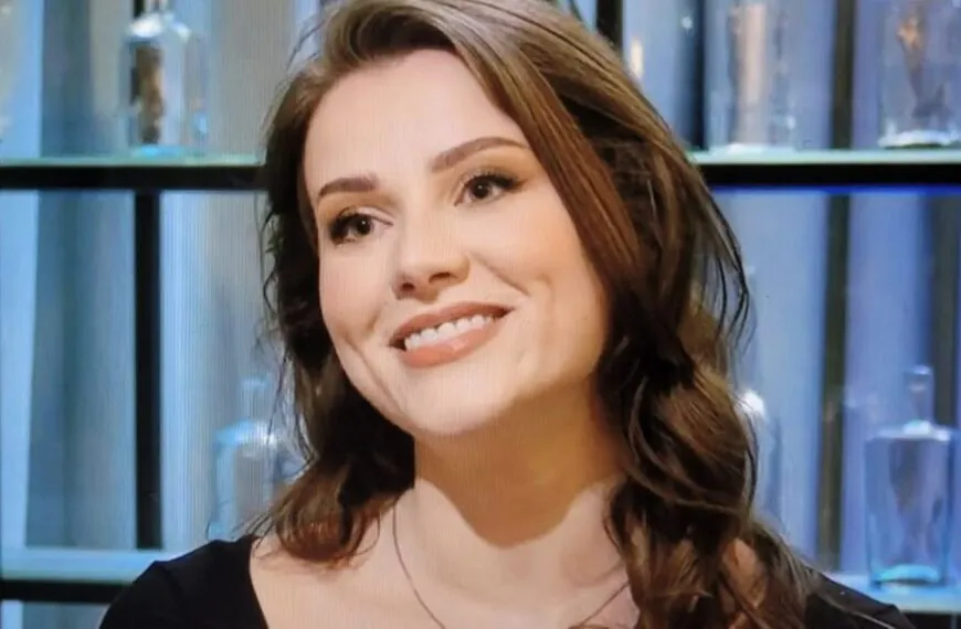 Mannelijk Nederland in één klap smoorverliefd op de oogverblindende Aniska uit First Dates!