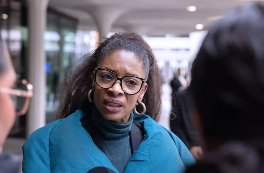 Dit is er gebeurd tussen Ron Brandsteder en Sylvana Simons