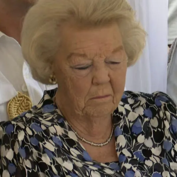 Onze gedachten zijn bij prinses Beatrix (87) 💔⚘️