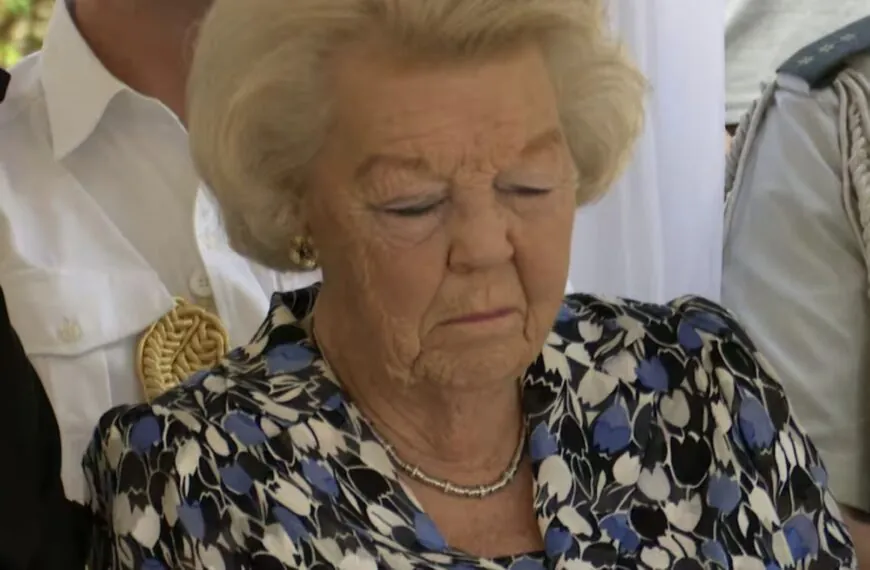 Onze gedachten zijn bij prinses Beatrix (87) 💔⚘️