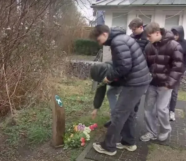 Dit is de jongen die zijn klasgenoot (13) doodstak 💔😢