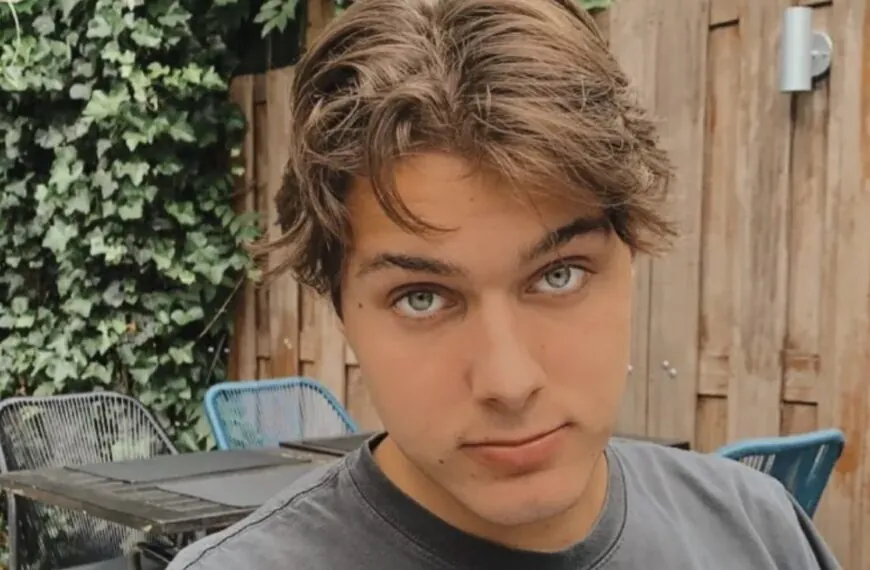 Zoon Frans Bauer heeft een nieuwe vriendin en haar kennen we allemaal