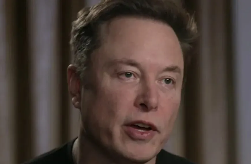 Elon Musk deelt heftig nieuws over terugtrekking VS uit NAVO