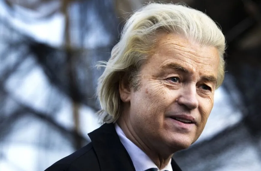 Geert Wilders ondergaat cosmetische ingreep en ziet er een stuk jonger uit