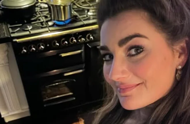 Ex Sieneke wakkert geruchten over affaire met Frans Bauer nog meer aan: ´Dure cadeaus´