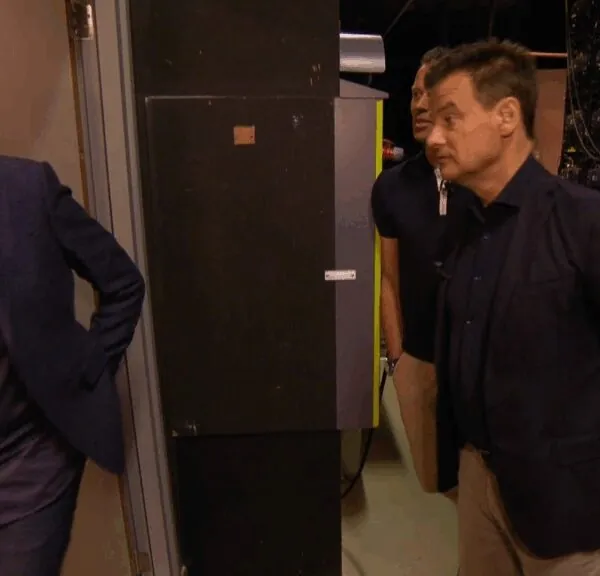 Valentijn Driessen loopt woest weg bij VI na ruzie met Wilfred Genee: ´Flikker toch op man!´