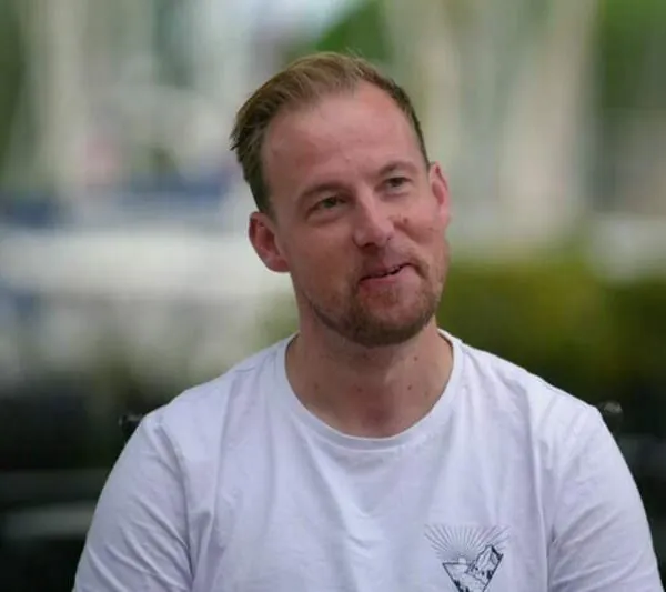 Kijkers Married at First Sight in shock door Bjorn: “Kan je dat niet zelf?”
