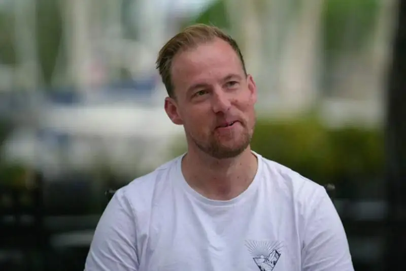 Kijkers Married at First Sight in shock door Bjorn: “Kan je dat niet zelf?”