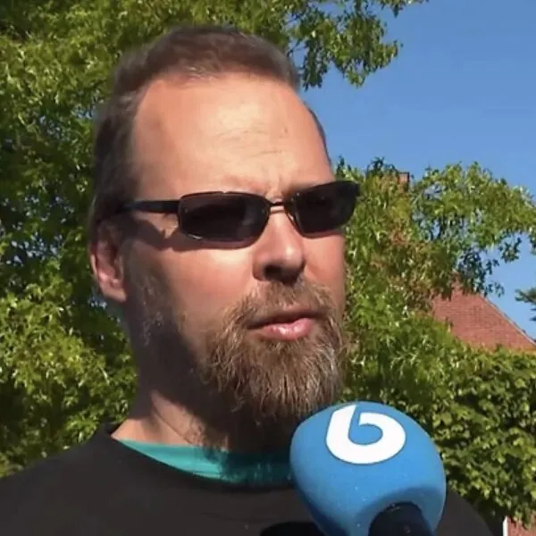 Breaking: Buurtbewoner krijgt telefoontje van vader van vermiste kinderen Emma (8) en Jeffrey (10)