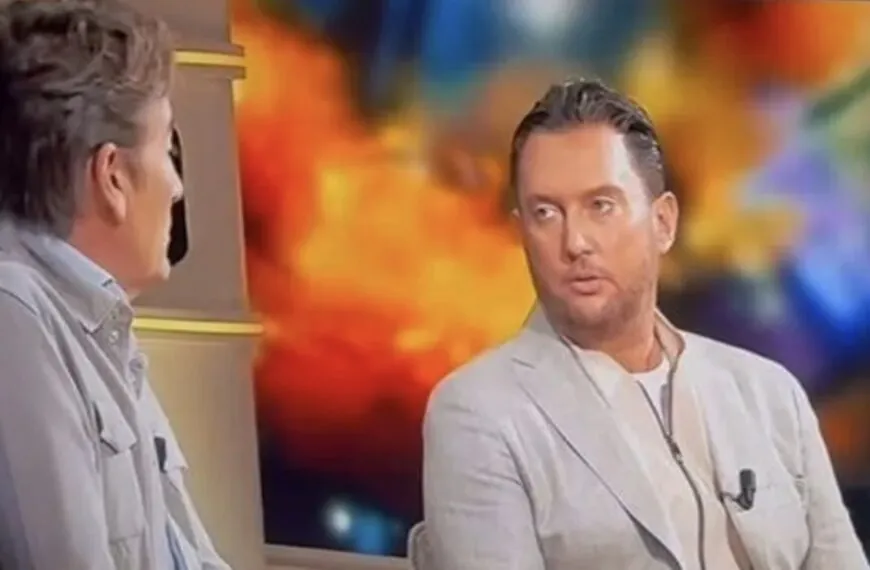 Shownieuws-kijkers stomverbaasd over Tino Martin: ”Die is helemaal van de kaart”