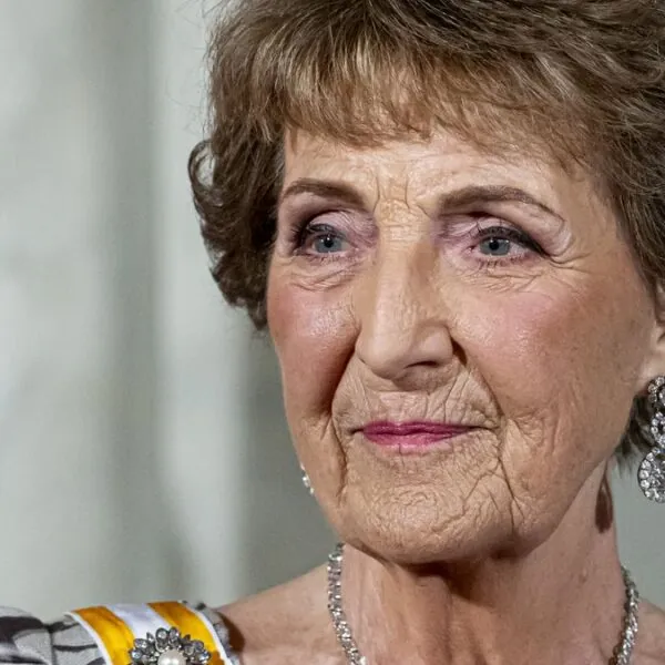 Prins Maurits deelt hoopvolle update over herstel prinses Margriet: “Elke dag een stapje vooruit”