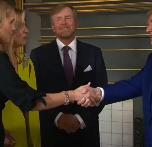 Wereldwijd ophef door foto van Donald Trump met Willem Alexander, Máxima en Amalia: ‘Dit klopt niet!’