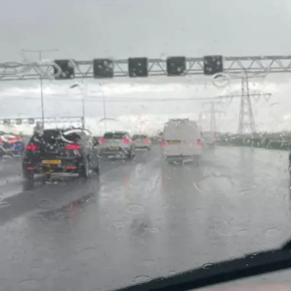 Weerman kondigt noodweer aan: Hier gaat het zometeen onweren, regenen en hagelen