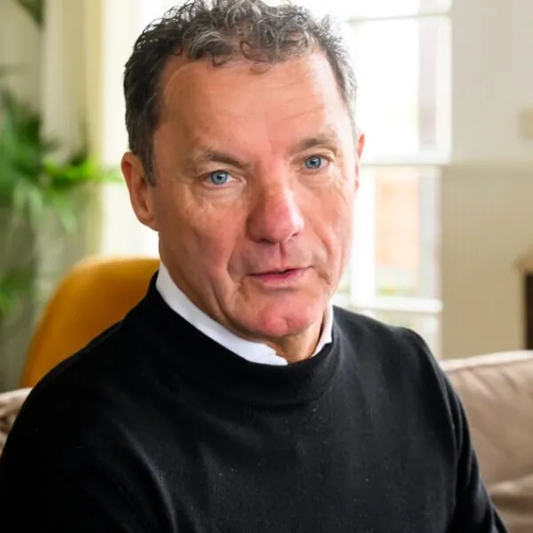 John de Bever helemaal kapot door verdrietig overlijden: ”Ik heb echt moeten huilen”