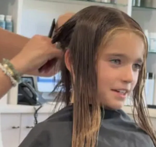 Zoontje Yolanthe en Wesley laat zijn lange haren afknippen en verrast iedereen met kort kapsel