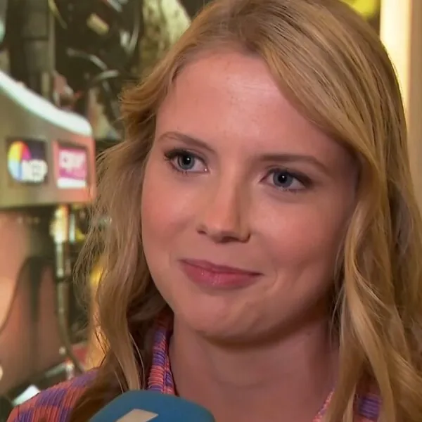 Noa Vahle gespot in een mini bikini: ‘Die Noa blijkt gewoon een loeistrak figuur te hebben!’
