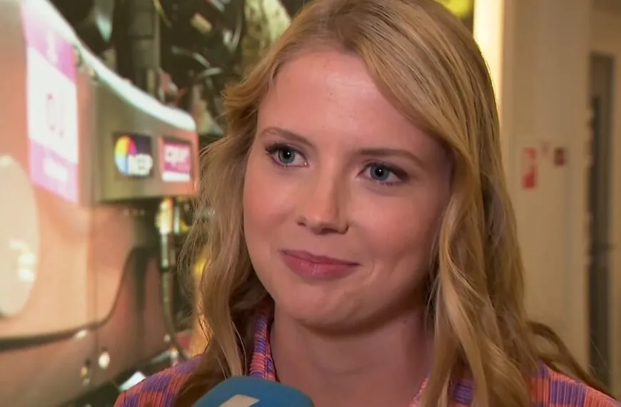 Noa Vahle gespot in een mini bikini: ‘Die Noa blijkt gewoon een loeistrak figuur te hebben!’