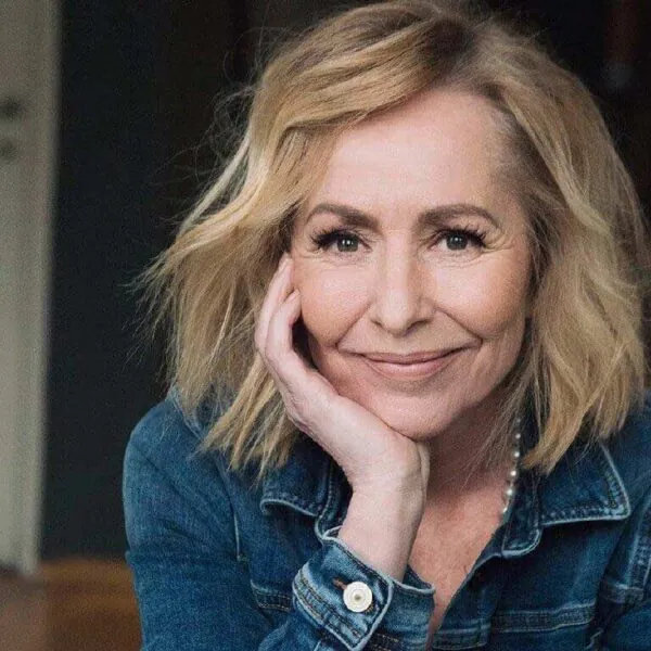 Angela Groothuizen (65) deelt foto zonder make-up, volgers schrikken zich wezenloos