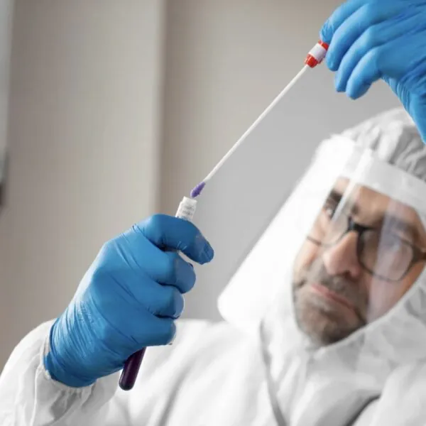 Nieuw virus opgedoken vanuit China: &rdquo;Al in zestien landen besmettingen geconstateerd&rdquo;