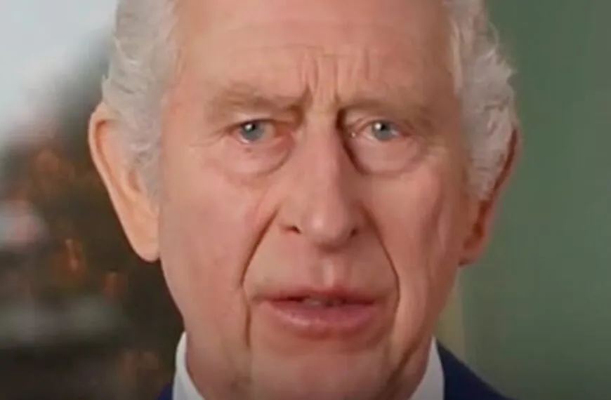 King Charles verbreekt de stilte en deelt aangrijpend kankerbericht
