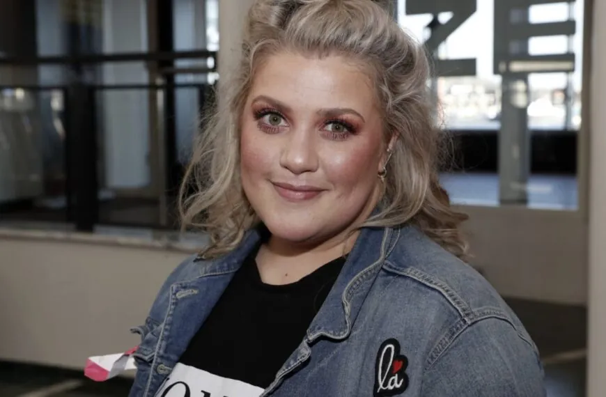 Esm&eacute;e van Kampen bedrogen tijdens haar zwangerschap