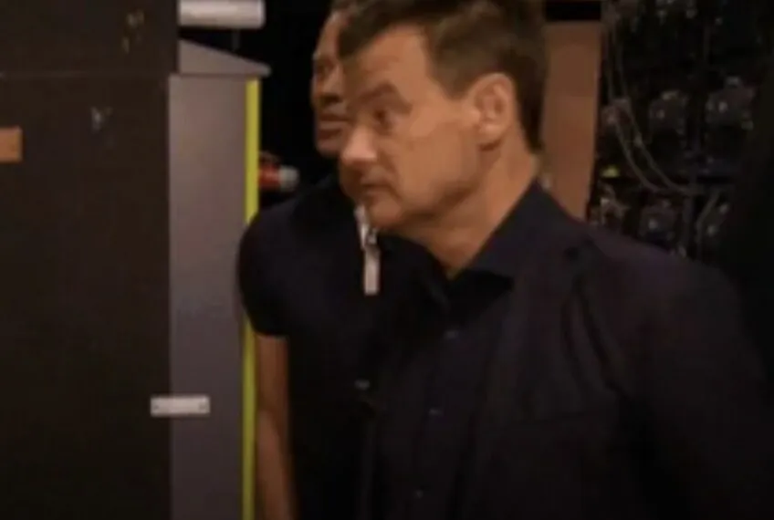 Keiharde aanvaring achter de schermen Vandaag Inside: Tafelgast stormt studio uit