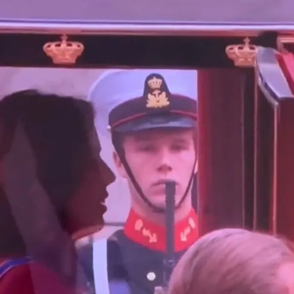 Liplezer ziet wat Prinses Alexia zegt na afloop van Prinsjesdag: &lsquo;Haha, die is er h&eacute;-le-maal klaar mee!&rsquo;