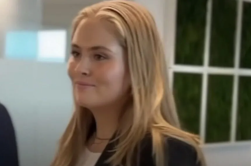 Amalia heeft een nieuwe vriend en dat is een hele bekende (24)