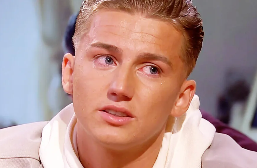 Zanger Mart Hoogkamer maakt onverwachte breuk bekend