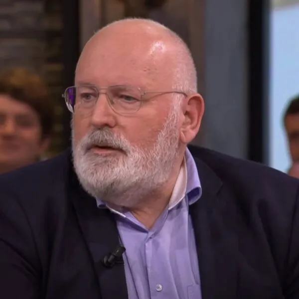 Vandaag Inside-kijkers woest op Gijp na aflevering met Frans Timmermans..