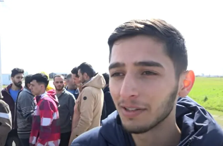 Mohamed zet zijn hongerstaking door: ‘Ik eet pas als mijn wensen hier zijn vervuld’