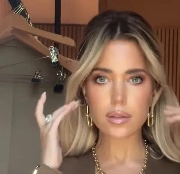Sylvie Meis breekt het record voor diepste inkijk in haar decolleté ooit!