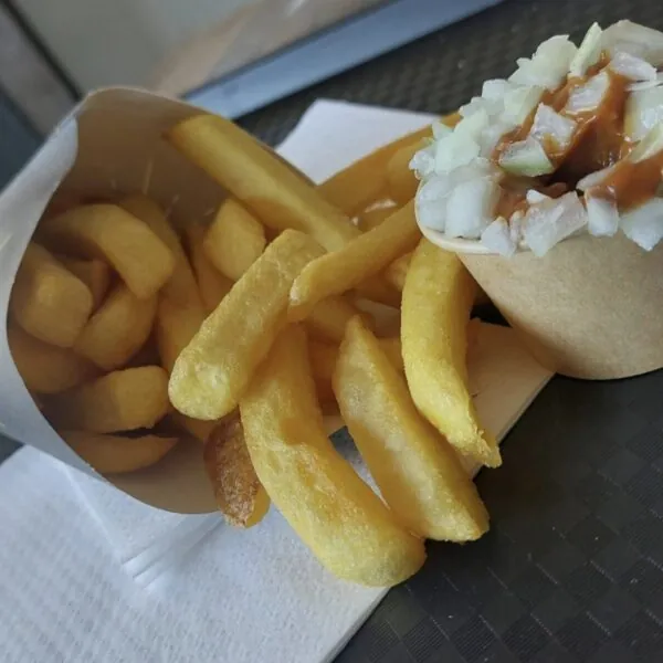 Je gelooft niet wat je nu betaalt voor een frietje speciaal