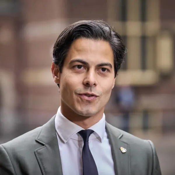 Heel Nederland weet het zeker: Rob Jetten verkozen tot nieuwe minister-president van Nederland