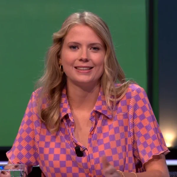 FOTO: Noa Vahle verrast fans met gewaagde vakantiekiekjes in badpak