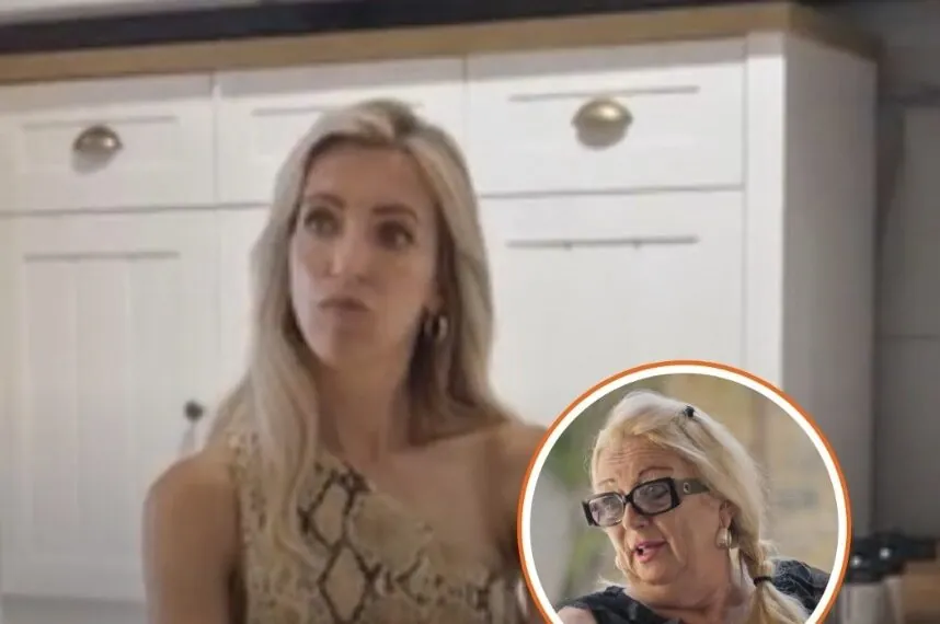 Denise zwijgt niet meer: DIT is er buiten de camera’s gebeurd met Mama Mo