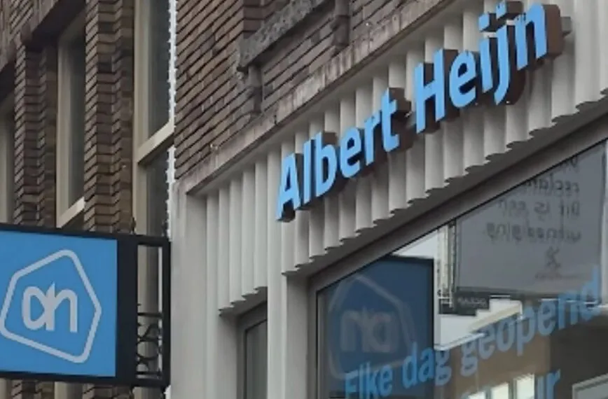 Levensgevaarlijke bacterie aangetroffen in veel verkocht Albert Heijn-product: ”Eet dit niet”