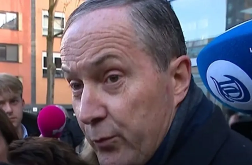 Advocaten Marco Borsato reageren op beslissing OM en zeggen iets opvallends