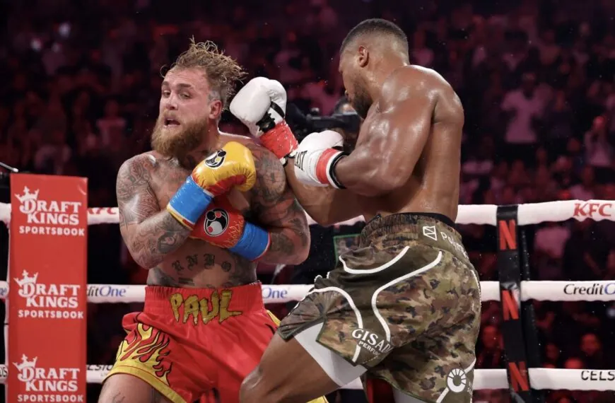 Vriendje Jutta Leerdam krijgt eindelijk echte tegenstander en wordt genadeloos neergemept