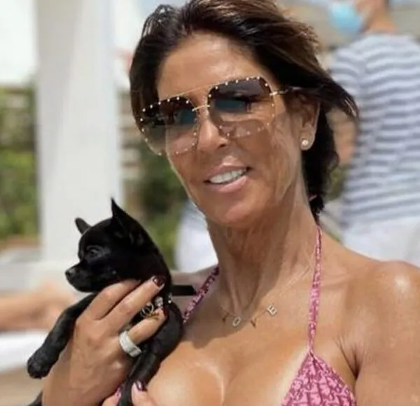 Rachel Hazes haalt uit naar slechte stem van zoonlief Andr&eacute; en is plotseling een lekkerding geworden