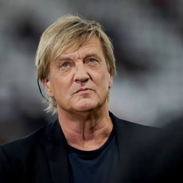 Onze gedachten zijn momenteel bij de Wim Kieft (63): &ldquo;Kan niet meer lopen&rdquo;